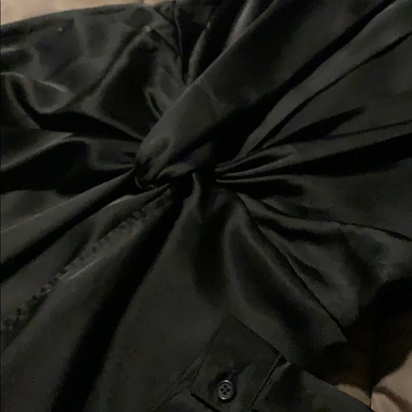 Black dress - Picture 3 of 5